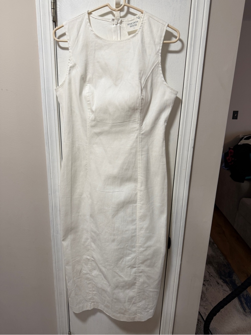 Hyacinth house White Sleeveless Midi Sheath Dress
